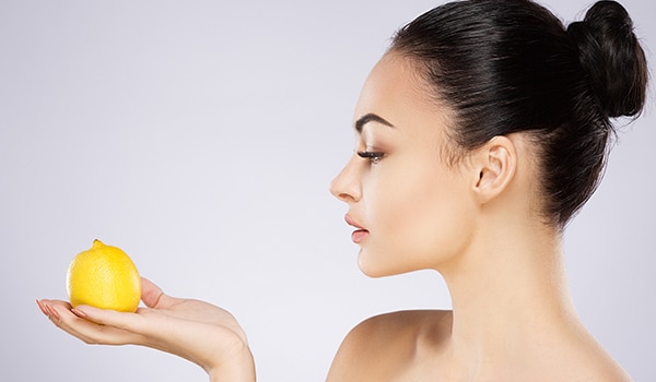 Lemon Juice: Nature's Secret Weapon Against Dark Spots