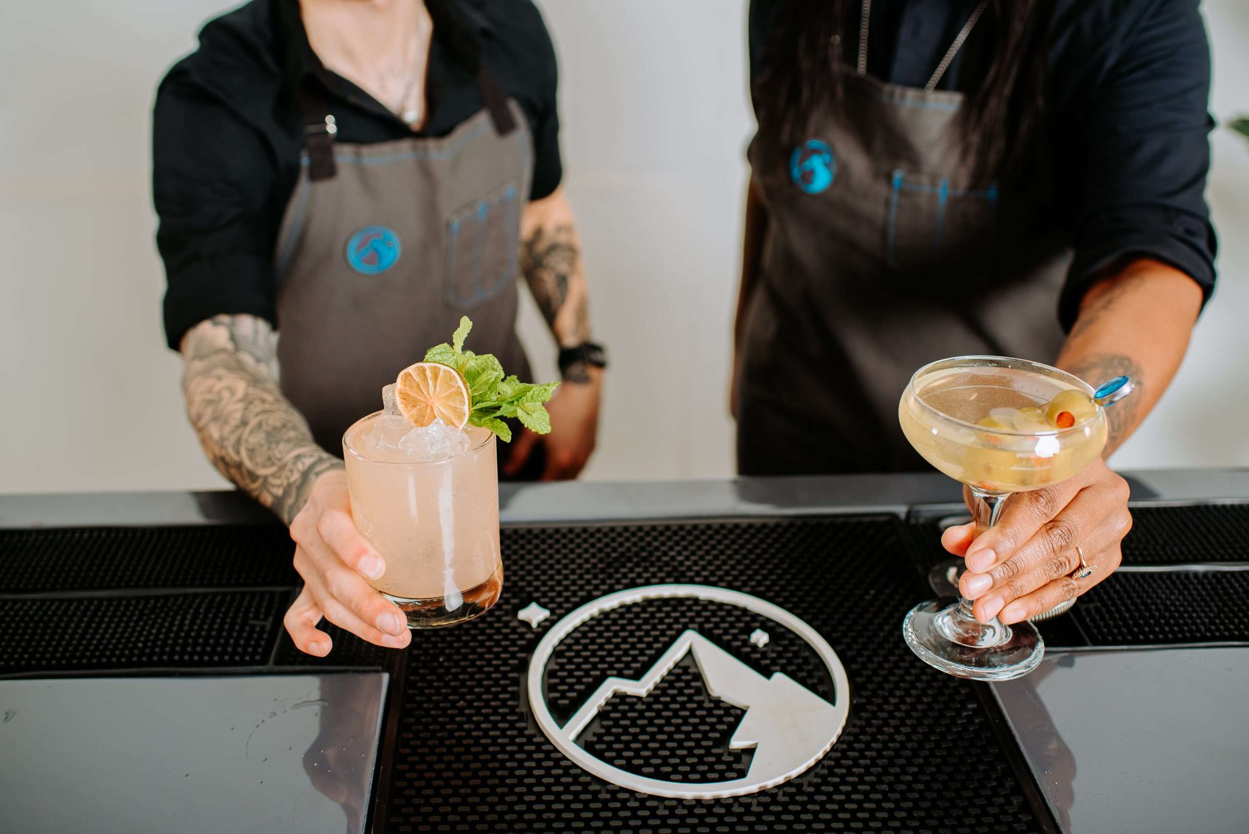 Mobile Cocktailbar und Barcatering Berlin: Der perfekte Service für Ihr Event