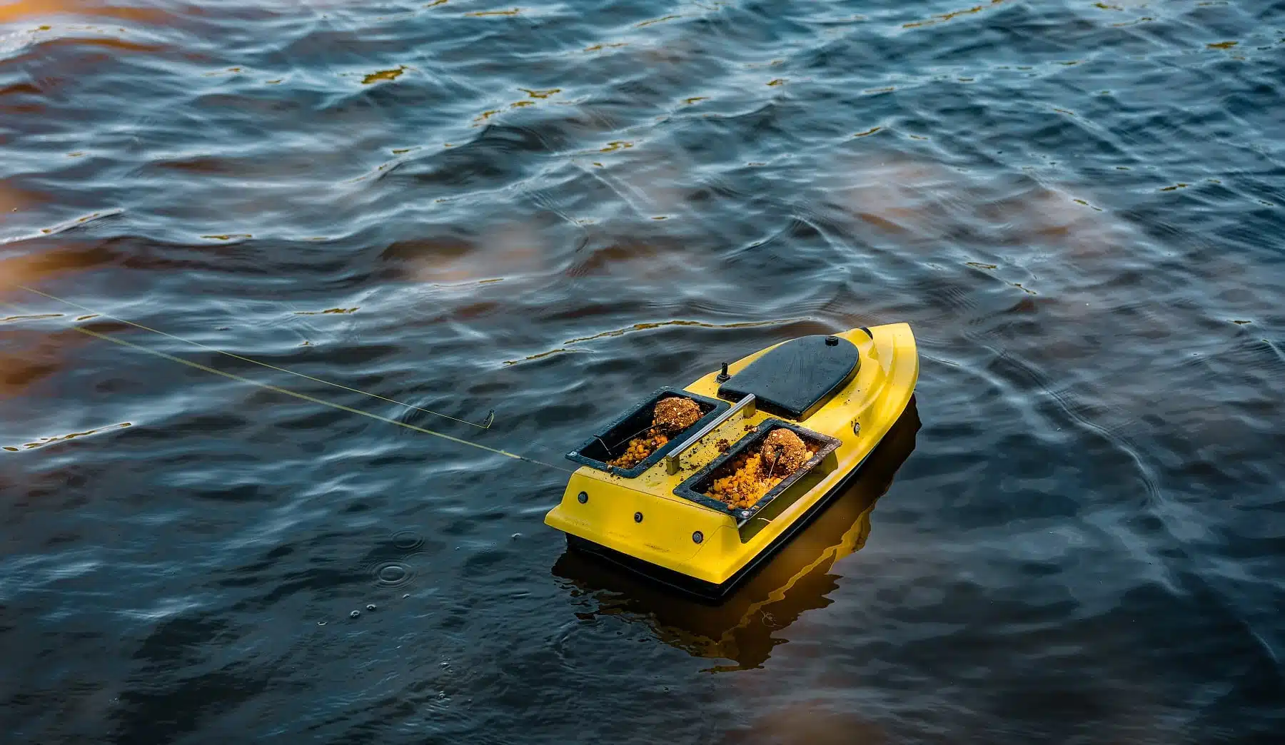 Futterboot-Pflege und Wartung: So bleibt Ihr Boot in Top-Zustand