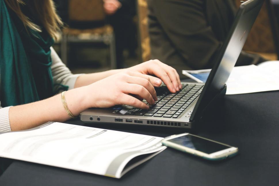 Audit+Zertifikat von ISAE 3402: Ensuring Compliance and Confidence